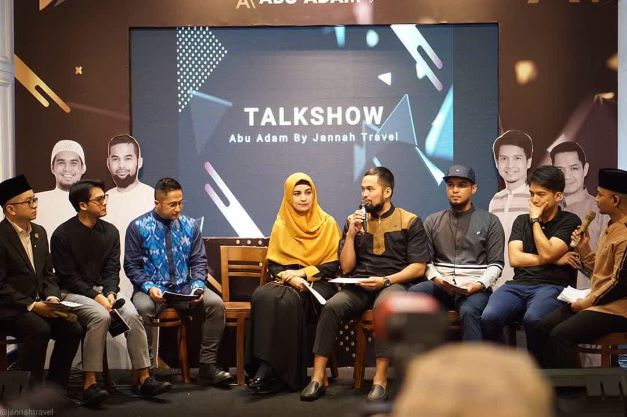 Bisa Jadi Referensi, Ini 7 Travel Umrah dan Haji Milik Artis dan Ustadz