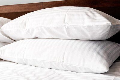 Kangen Liburan? Sulap Kamar Tidur Layaknya Hotel dengan 7 Benda Ini