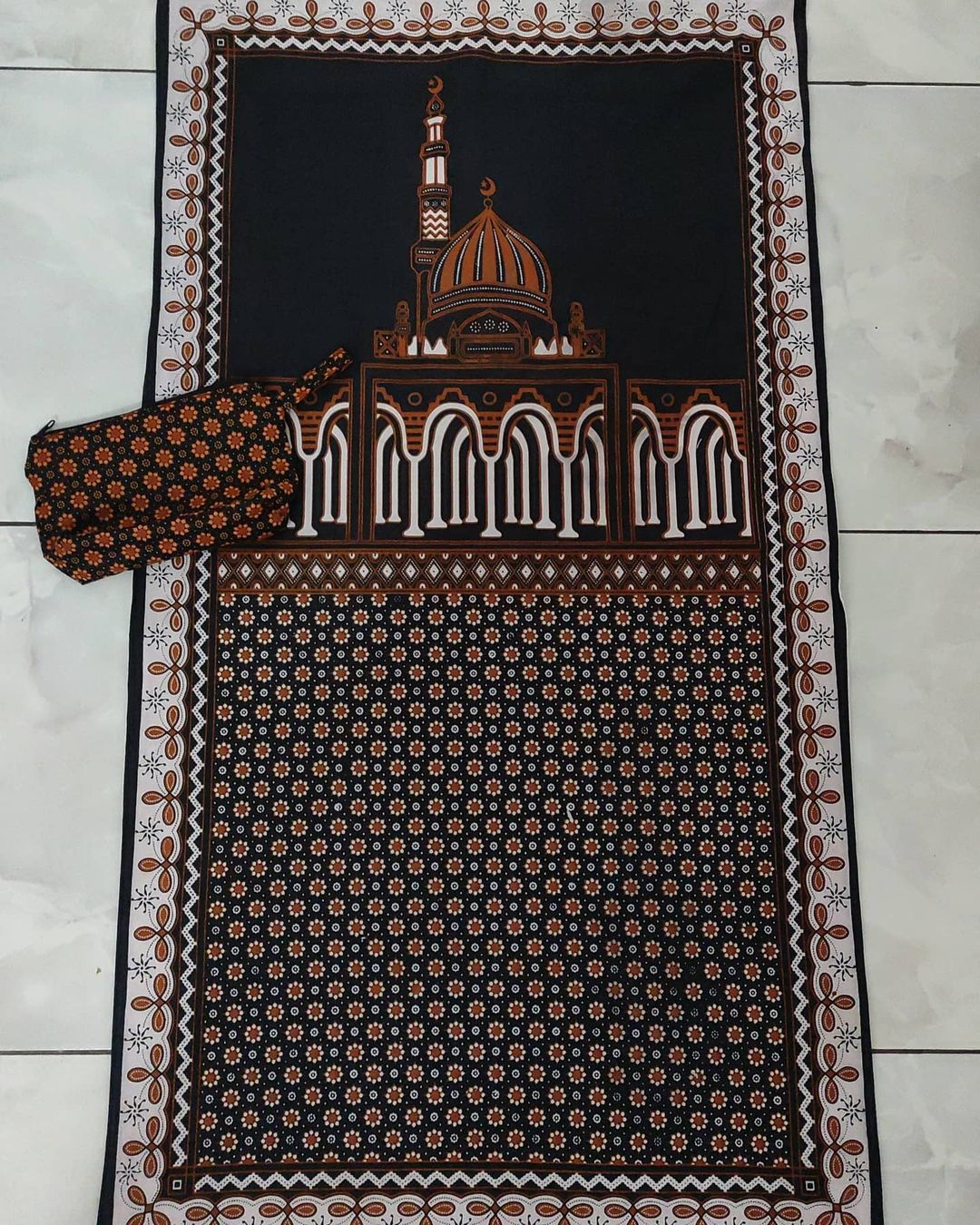 7 Jenis Sajadah Motif Estetik, Dijamin Bikin Nyaman Ibadah