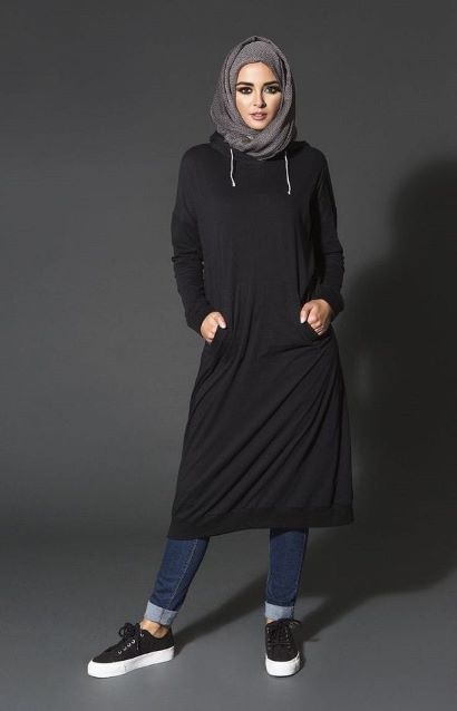 7 Padu Padan Hijab dan Jeans untuk Anda yang Ingin Tampil Muda