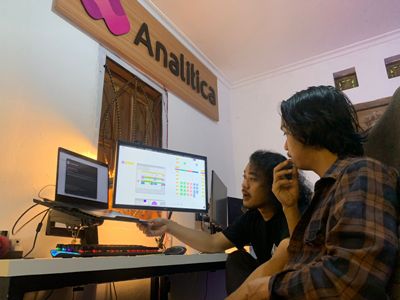 Cetak SDM Terbaik untuk Negara, Sekelompok Mahasiswa Unair Ciptakan Startup Edtech