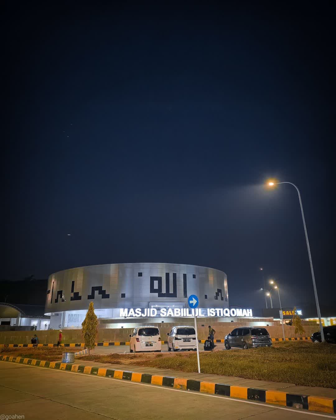 Melirik 7 Masjid dengan Desain Menarik di Rest Area