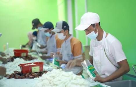 Mantan Guru TK Alih Profesi Jadi Pengusaha Cireng, Produksi 2 Ton per Hari