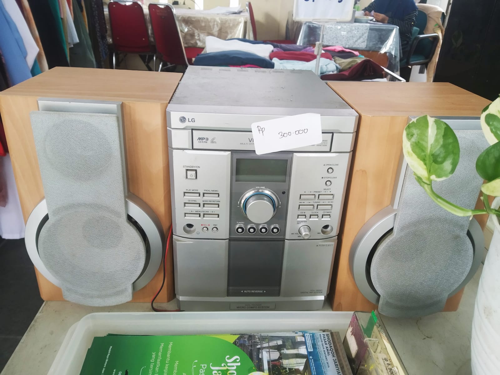Masjid Raya Bintaro Jaya Makmurkan Masyarakat Lewat Pasar Amal