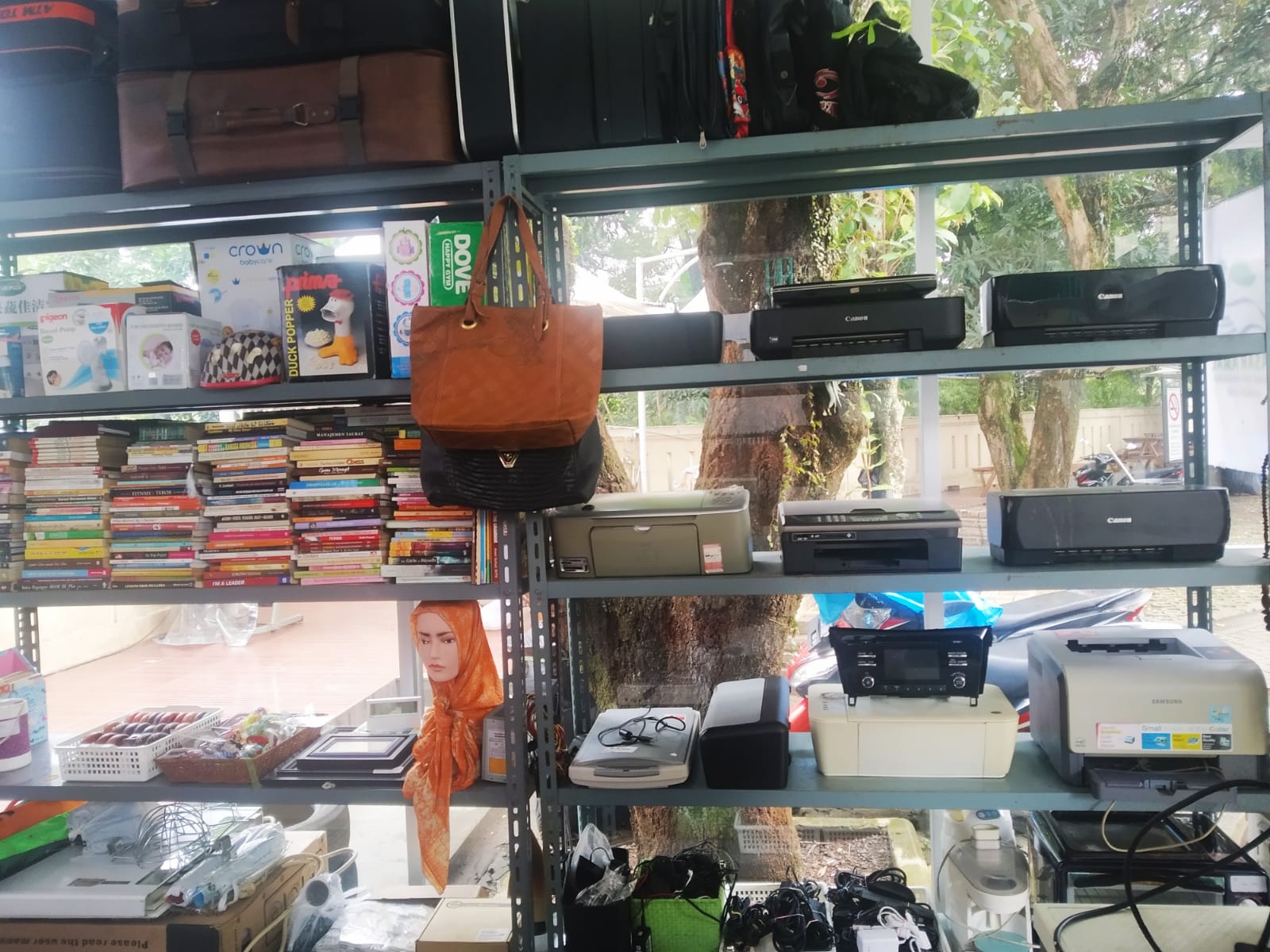 Masjid Raya Bintaro Jaya Makmurkan Masyarakat Lewat Pasar Amal