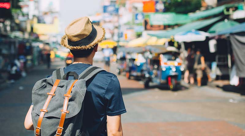 9 Tips Cerdas Mengatur Barang Bawaan Saat Travelling