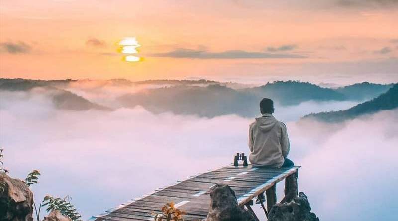 Eksotisme Wisata Tebing Watu Mabur, Suguhkan Hamparan Hutan dan Pegunungan