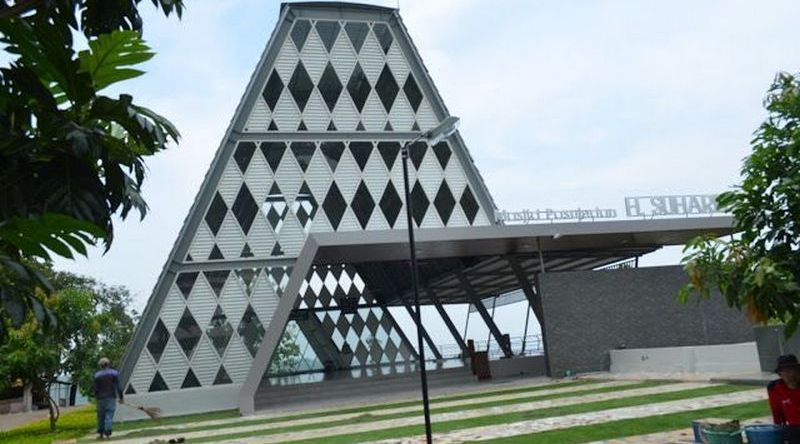 Ini 3 Masjid dengan Arsitektur Unik di Kota Semarang