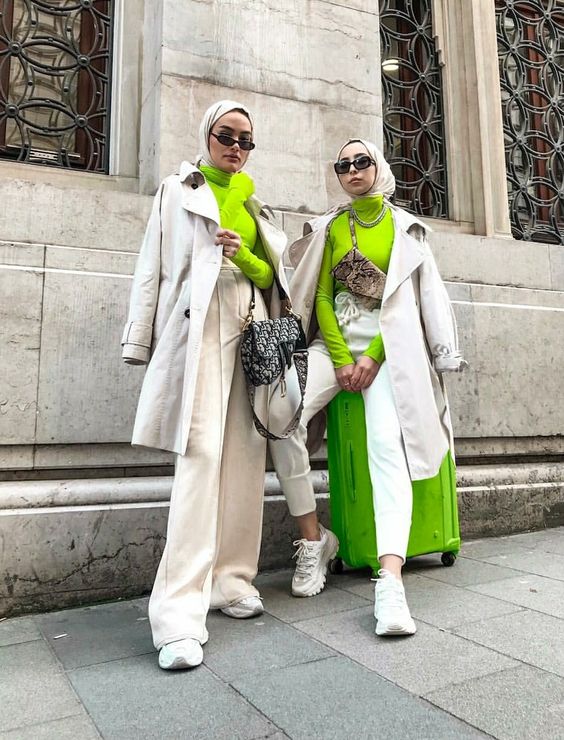 7 Inspirasi Outfit Hijab Street Style yang Tetap Sopan