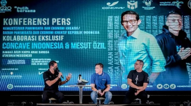 Agenda Ozil di Indonesia: Dukung Talenta Sepak Bola hingga Jumatan di Istiqlal