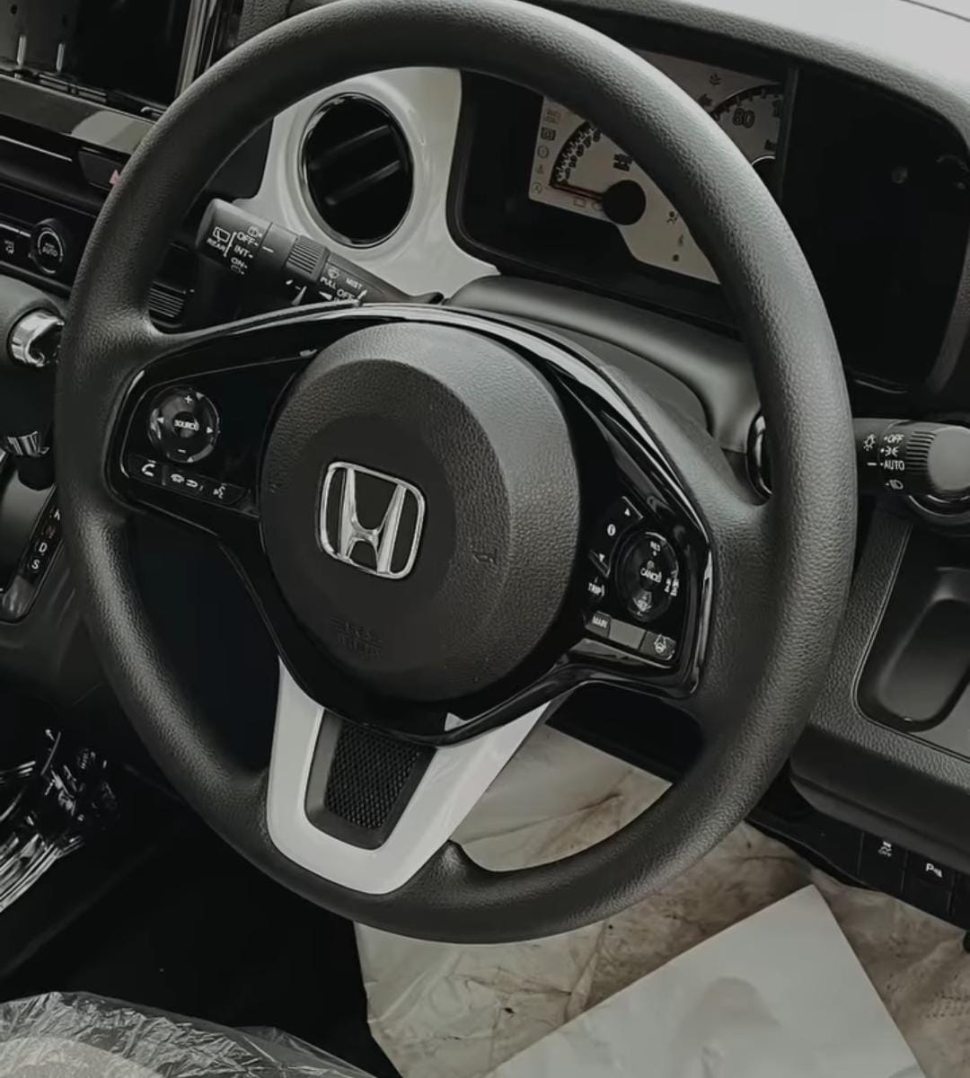Honda N One, Mobil Imut dan Irit Sudah Hadir di Indonesia