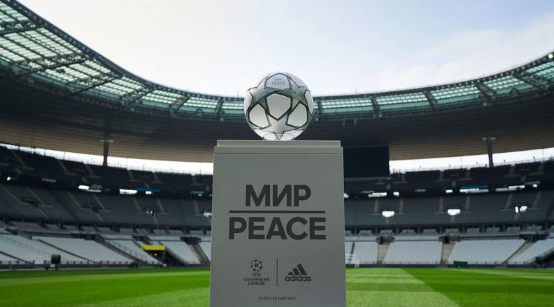 Dukung UNHCR, Adidas Lelang Bola Resmi Liga Champions 2022
