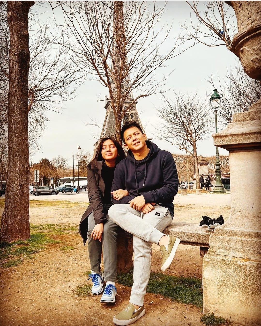 Empat Selebritis Pria Besarkan Anak Tanpa Istri