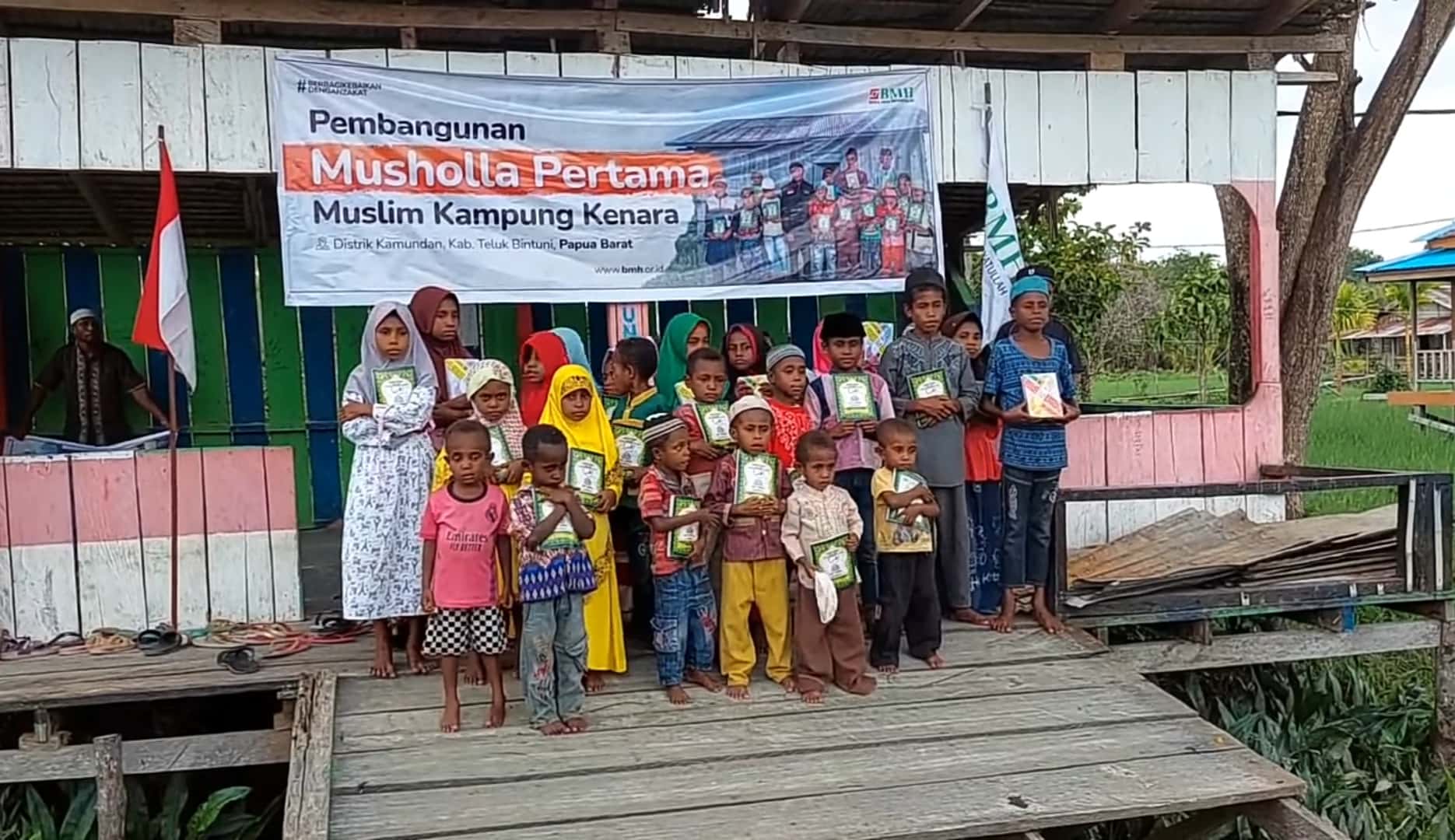 Menengok Kampung Muslim di Papua, Semua Wanita Terbiasa Kenakan Jilbab