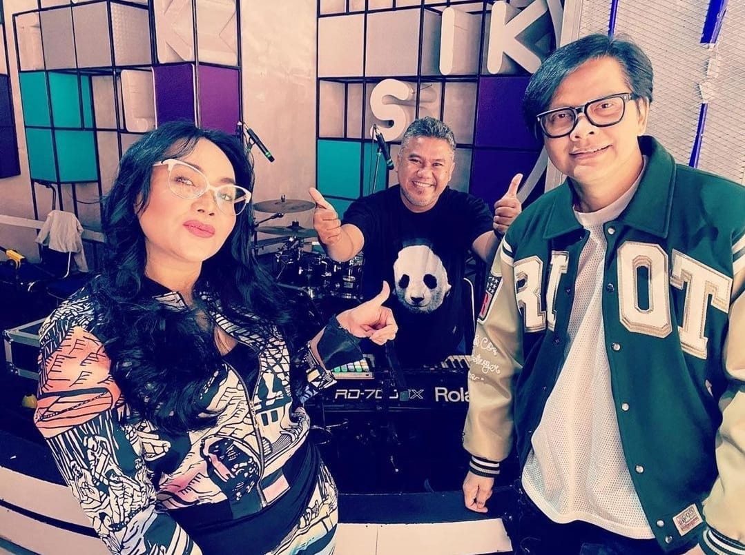Satu Dekade Lebih, 5 Keluarga Artis Ini Jauh dari Gosip Miring