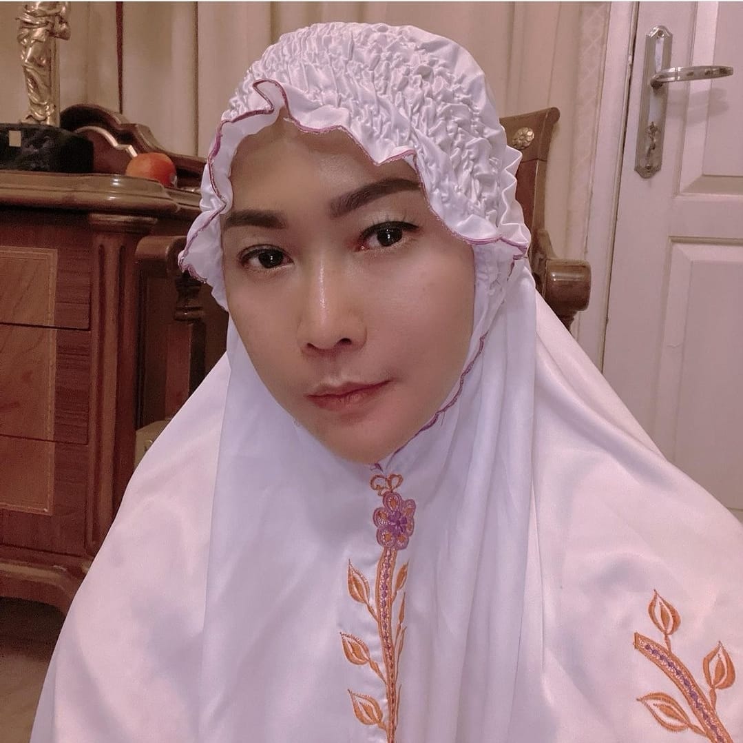 7 Artis Pergi Haji Sebelum Usia 30, Paling Muda 16 Tahun