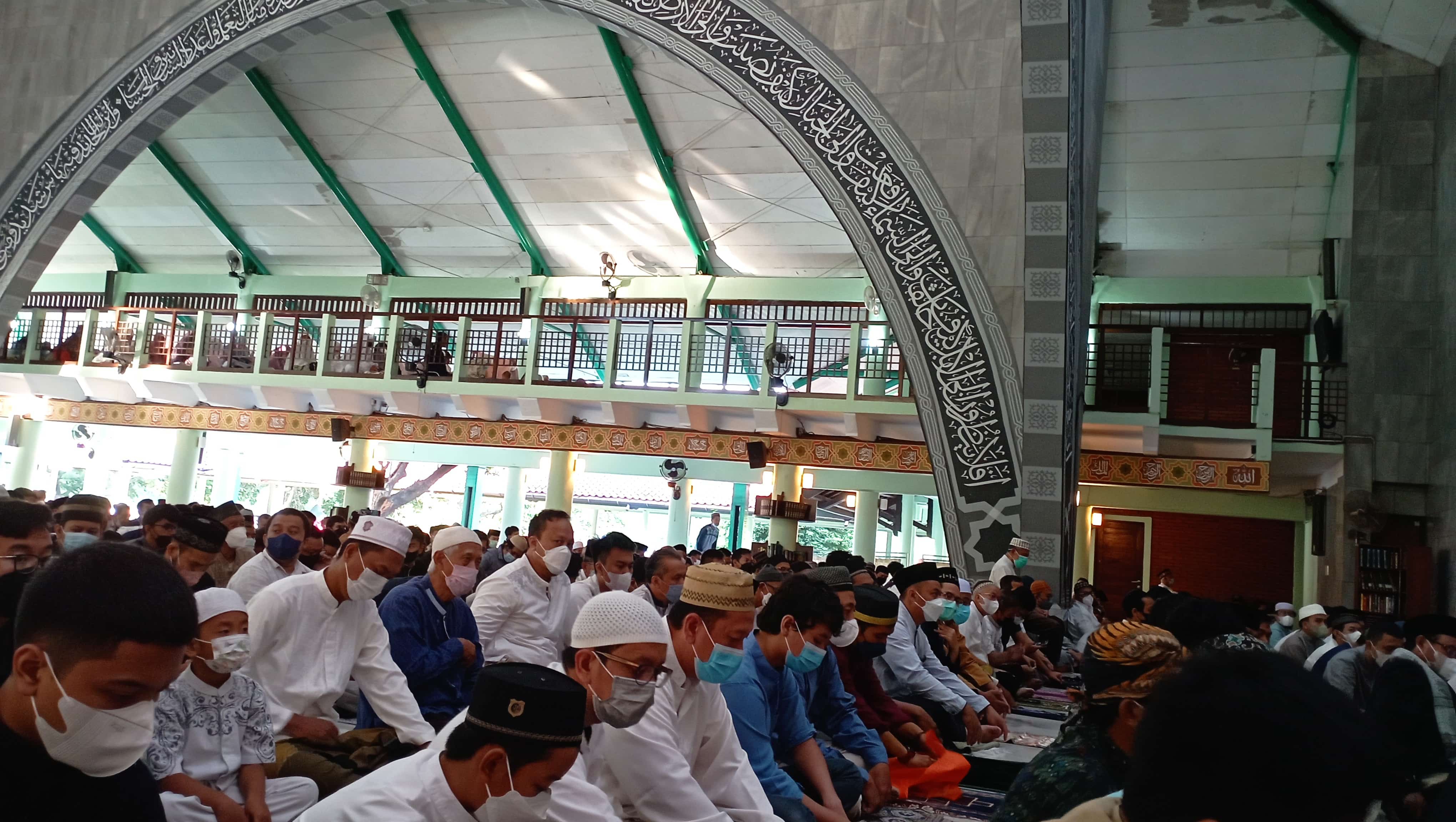 Masjid UI Gelar Salat Idul Adha, Khatib Ingatkan Beratnya Ujian Mukmin