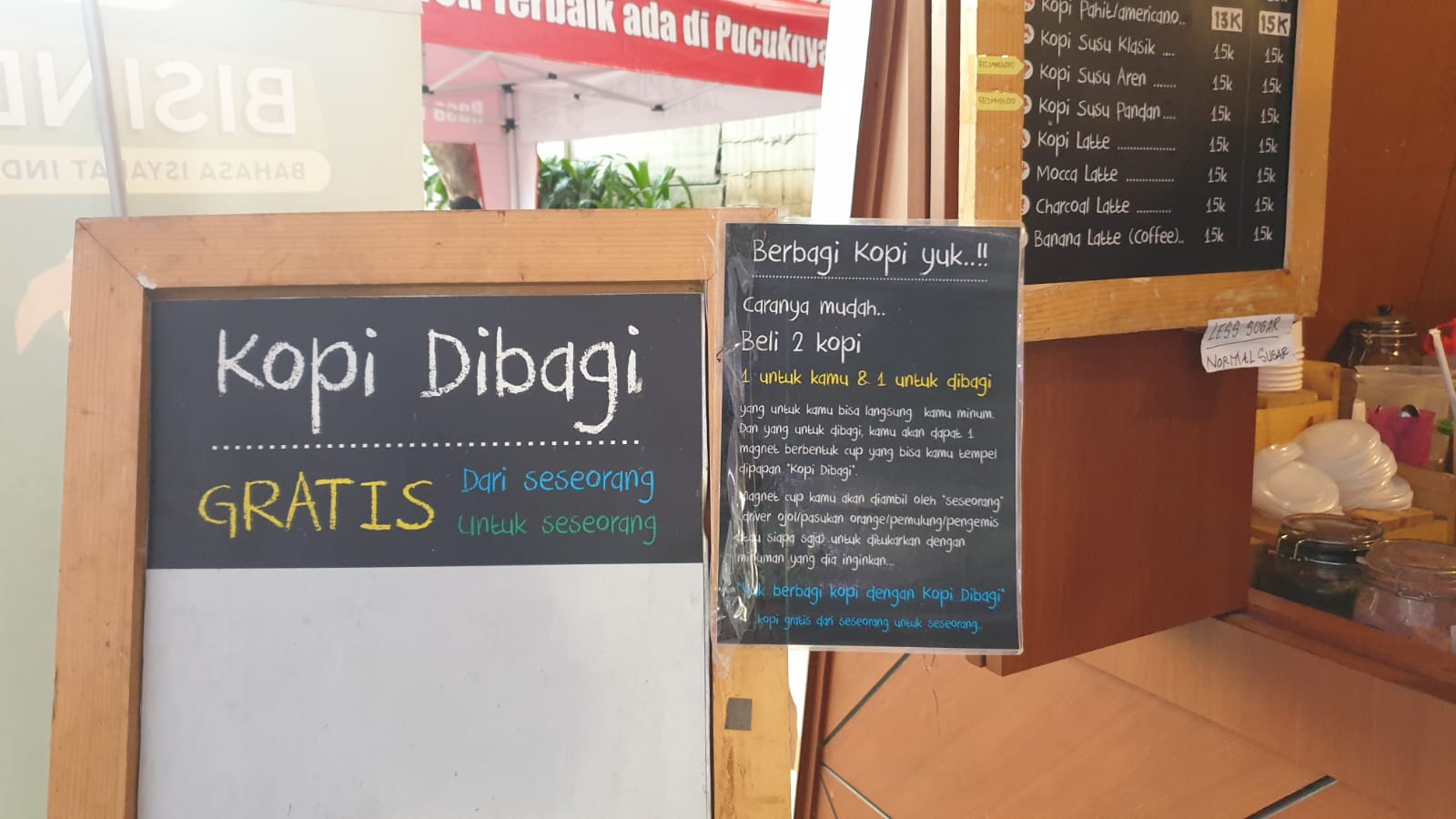 Kedai Difabis Terowongan Kendal, Minum Kopi sambil Sedekah