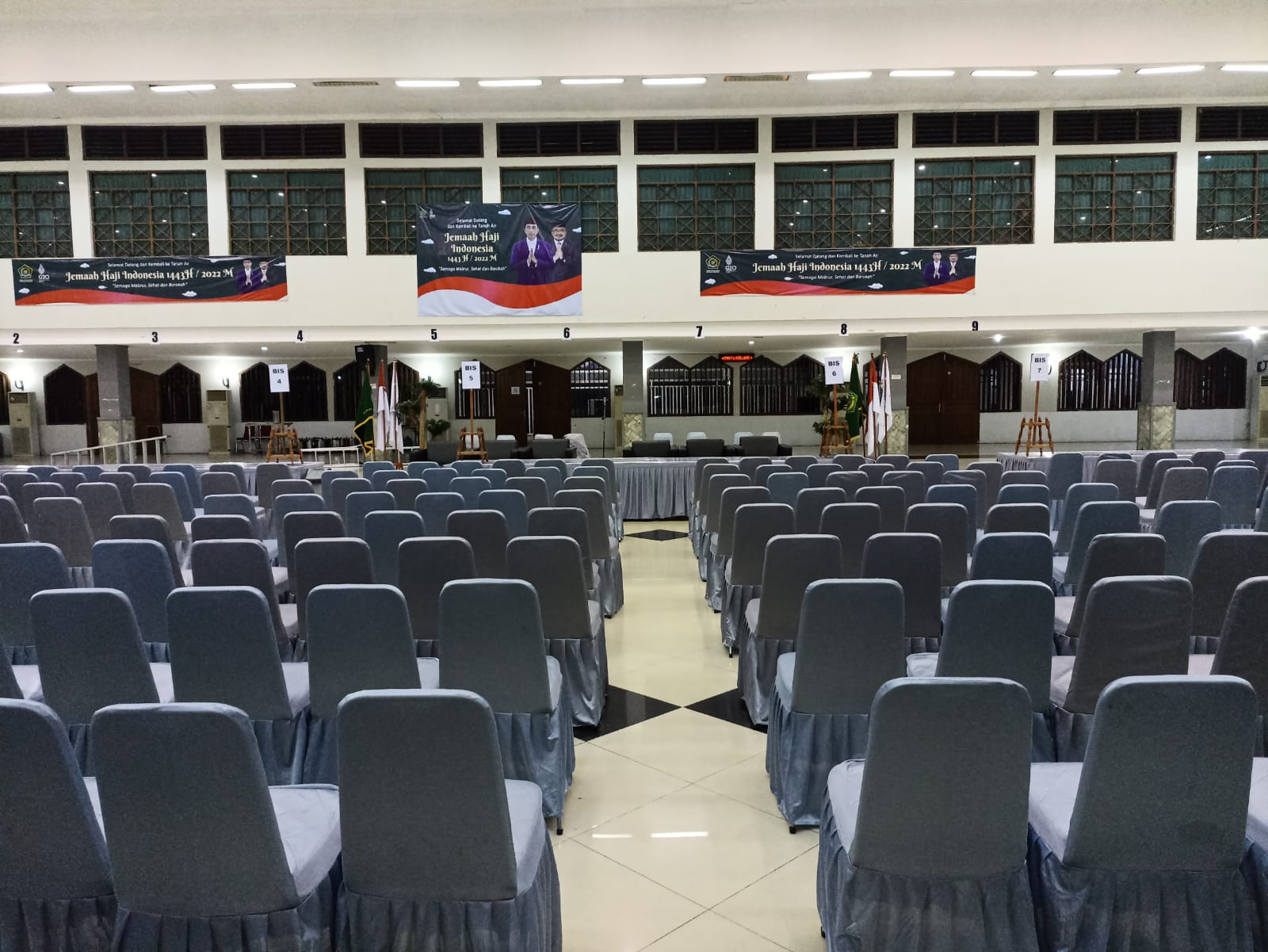 Kepulangan Kloter Pertama Jemaah Haji 2022 Alami Delay