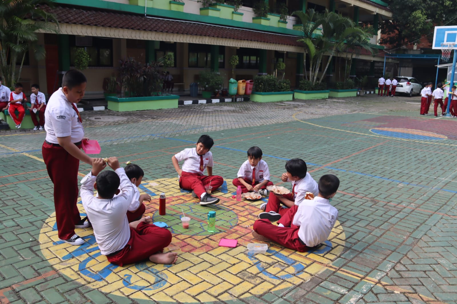 Memulai Tahun Ajaran Baru dengan PTM, Kembalinya Spirit Pendidikan ke Sekolah
