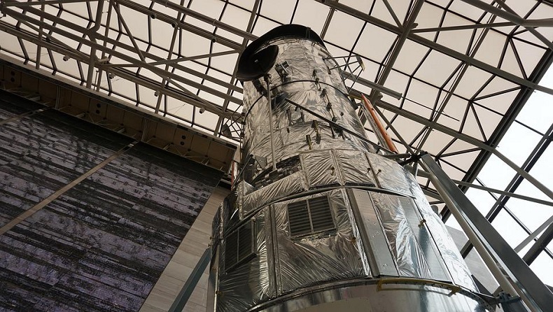 Penampakan Galaksi Phanton yang Terlihat di Teleskop James Webb