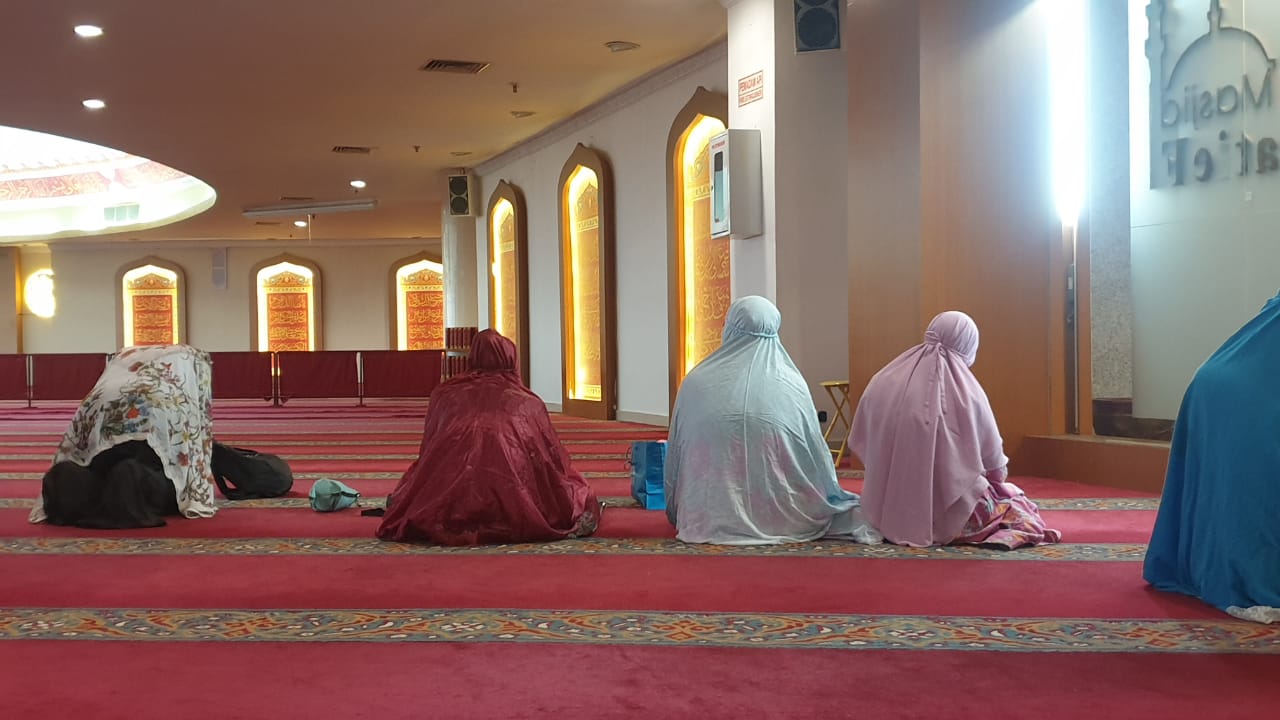 Berdiri Megah di Dalam Mal, Masjid ALatief Bisa Tampung 1.400 Jamaah