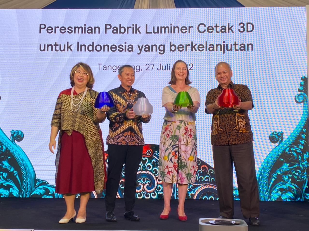 Signify Resmikan Pabrik Luminer Cetak 3D, 100 Persen Bahan Daur Ulang