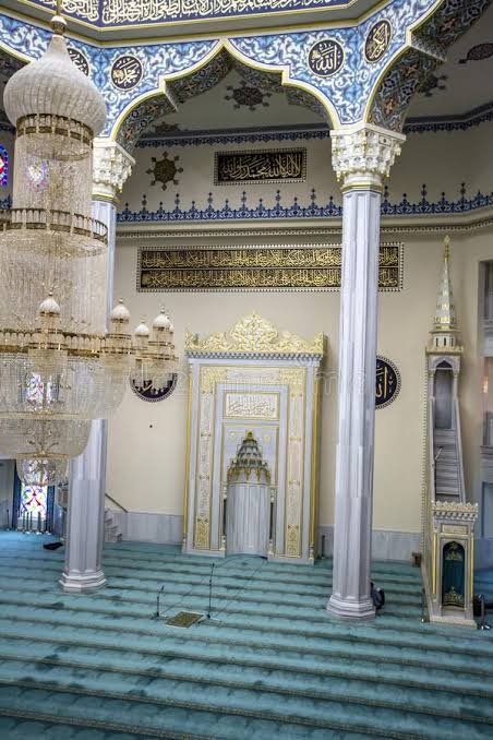 Melihat Kaligrafi Tertua Al-Qur'an di Masjid Agung Moskow