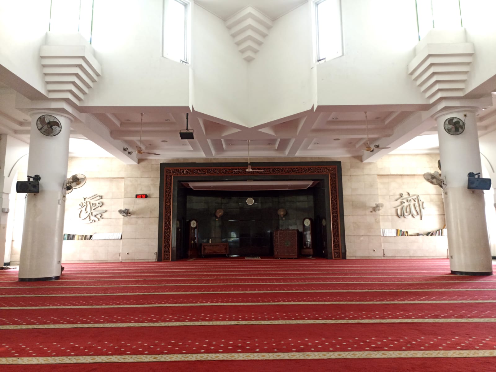 Program Masjid Al-Muchlishin Sempat Terhenti karena Pandemi