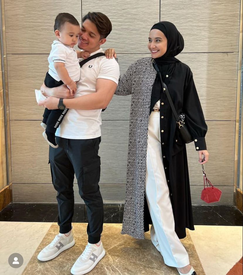 4 Inspirasi Outfit Hijab dengan Long Outer Ala Artis Indonesia