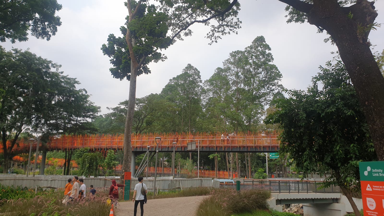 Resmi Dibuka, Tebet Eco Park Hadirkan Ruang Interaksi Sosial