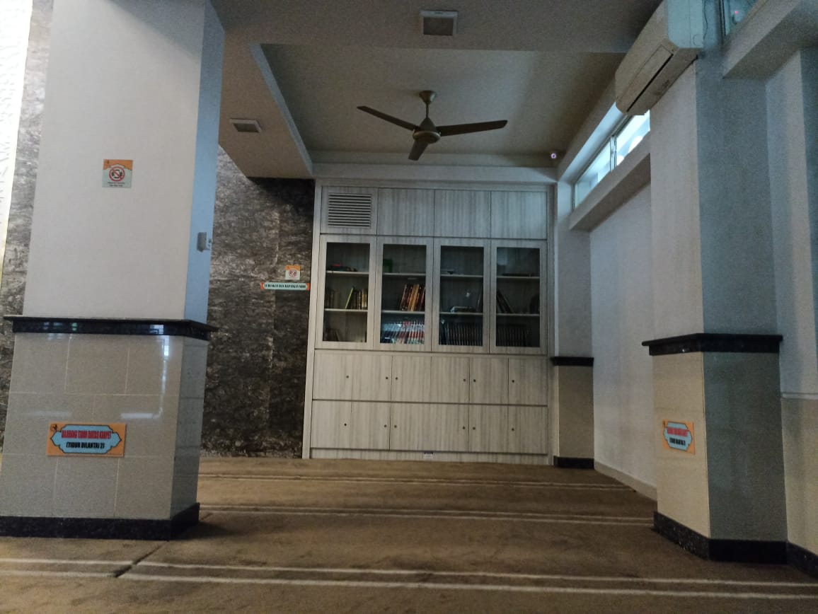 Hibah dari Jamaah, 30 Unit AC Hiasi Dinding Masjid Raya Pulo Asem