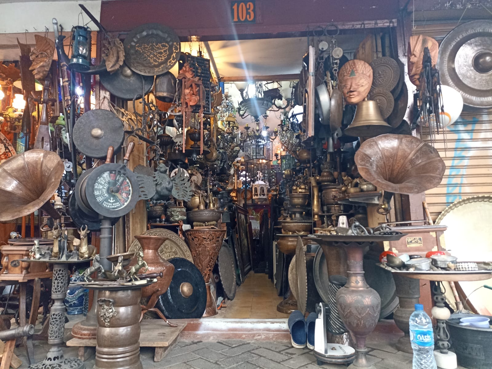 Buat Pengoleksi Barang Antik, Ini Tempat Rekomendasi di Jakarta