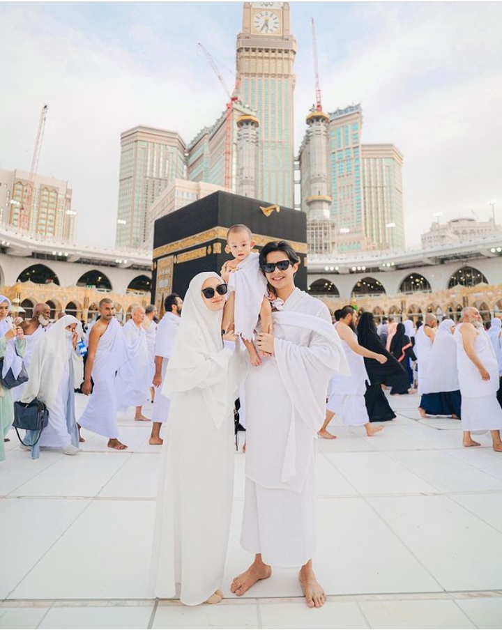 Doa Haru 3 Artis saat Umrah, Harapan untuk Anak hingga Minta Jodoh