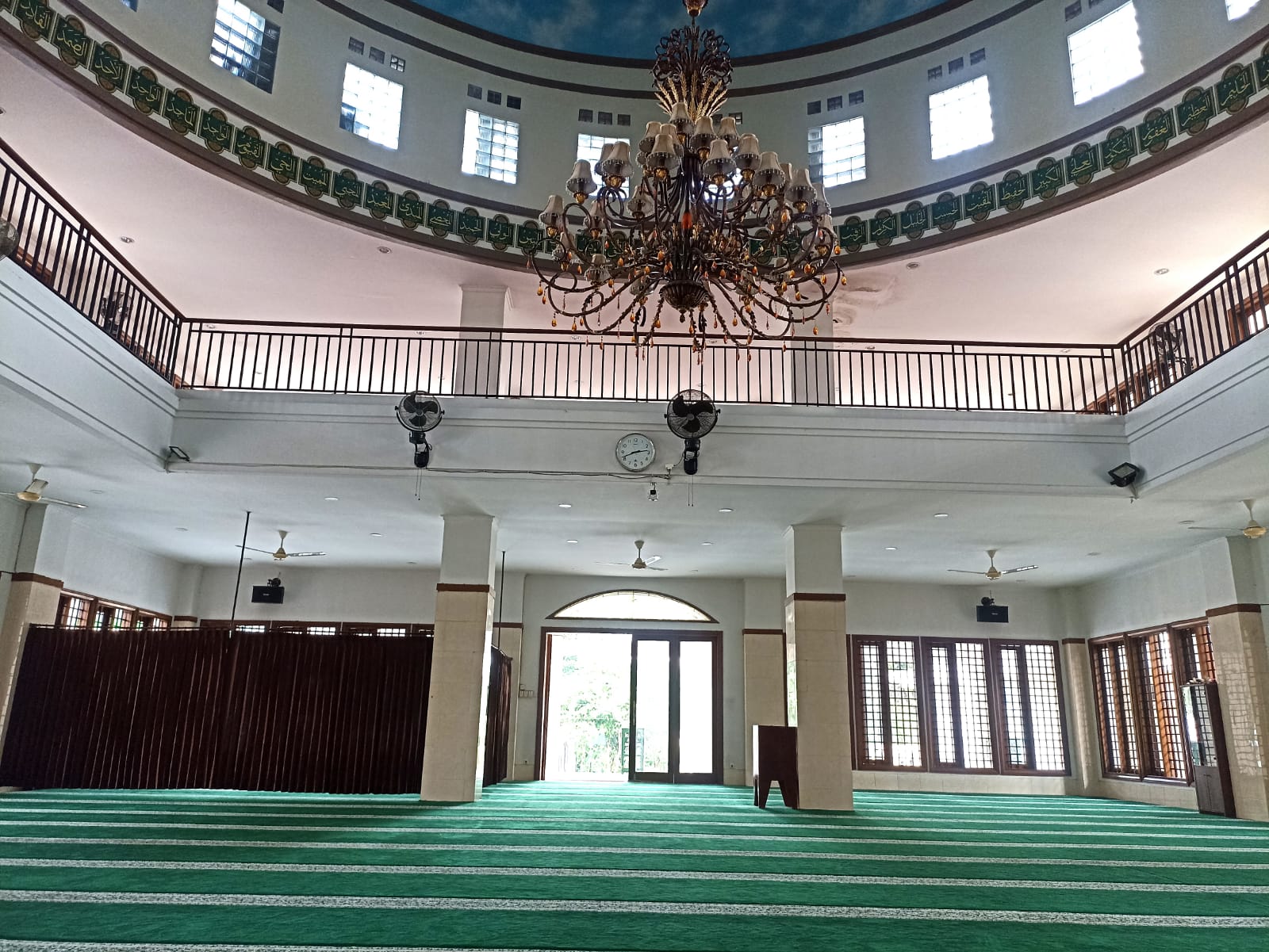 Masjid Jami At-Taubah Pancoran Buka 24 Jam Non Stop