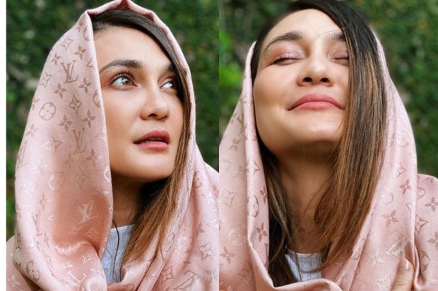 Selain Lesti Kejora, 4 Artis Ini Koleksi Scarf yang Harganya Bikin Jantungan