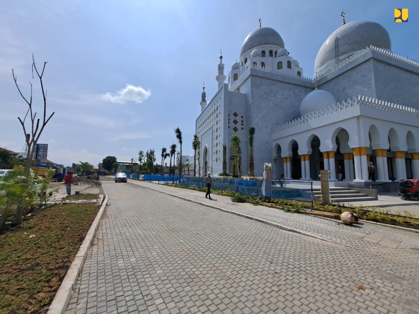 Finishing Masjid Agung Sheikh Zayed, Basuki Minta Kaligrafi Diperbesar