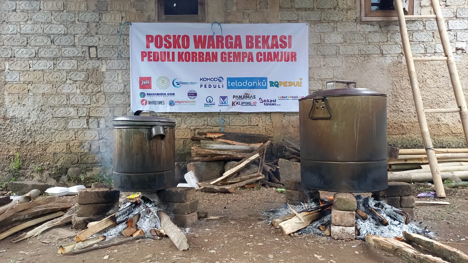 Komunitas Media Online dan Jufi Dirikan Posko Bantuan di Cianjur