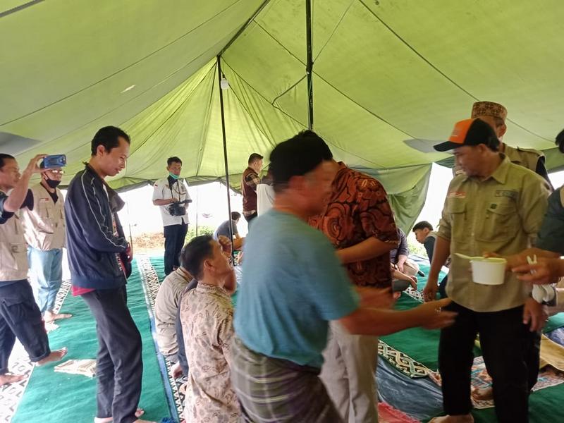 LPB MUI Gelar Salat Jumat Perdana di Masjid Darurat Cianjur
