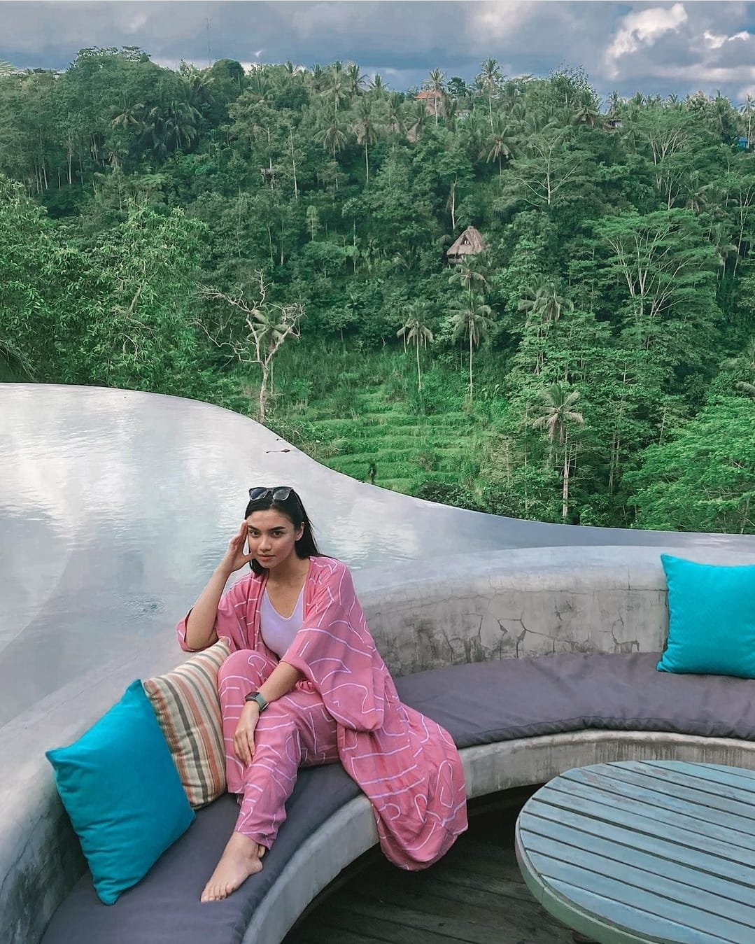 Jauh dari Glamor, 4 Artis Ini Pilih Gaya Hidup Minimalis