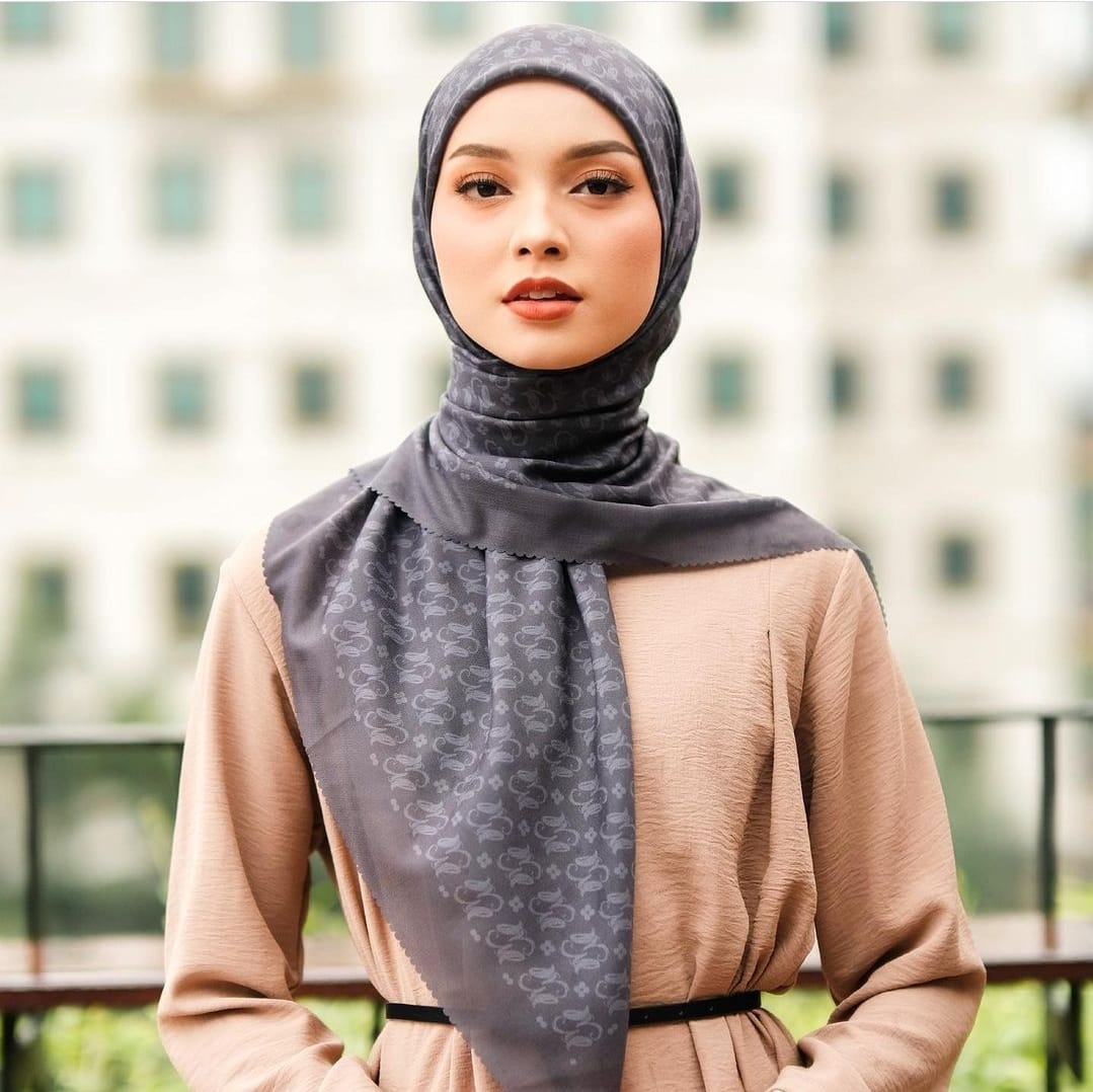 7 Brand Hijab Lokal Berkualitas Premium Pas Jadi Kado Hari Ibu