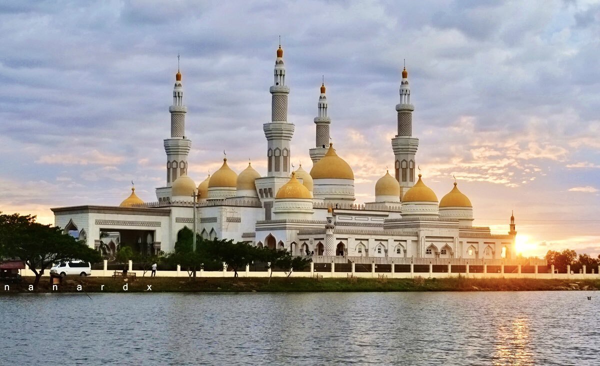 7 Masjid Ikonik di Filipina, Ada yang Dicat Full Pink