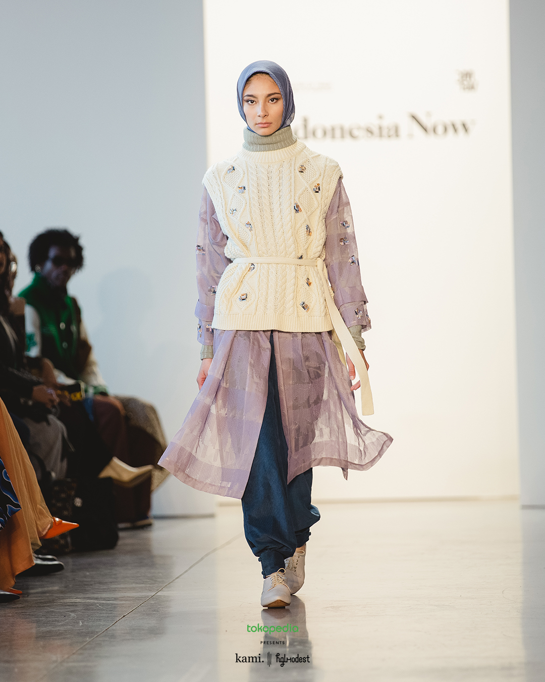 Kami. Bawa Keluhuran Kain Tapis ke Panggung New York Fashion Week