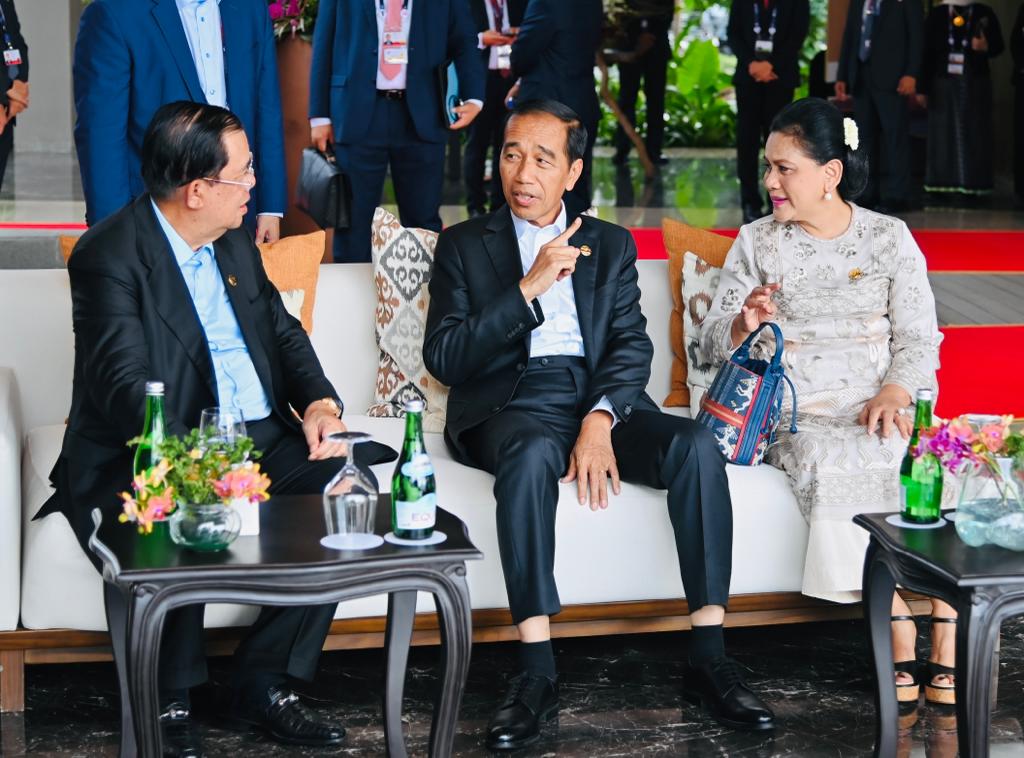 Momen Keakraban Para Pemimpin ASEAN saat KTT di Labuan Bajo