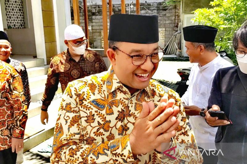 Jelang Pilpres Elit Politik Ramai-ramai Naik Haji: Anies, Ganjar hingga Puan Maharani
