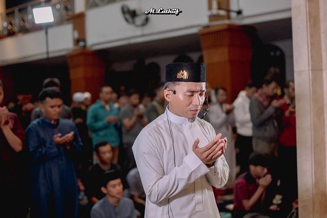 Bersuara Merdu dan Populer, 4 Hafiz Ini Punya Jutaan Pengikut