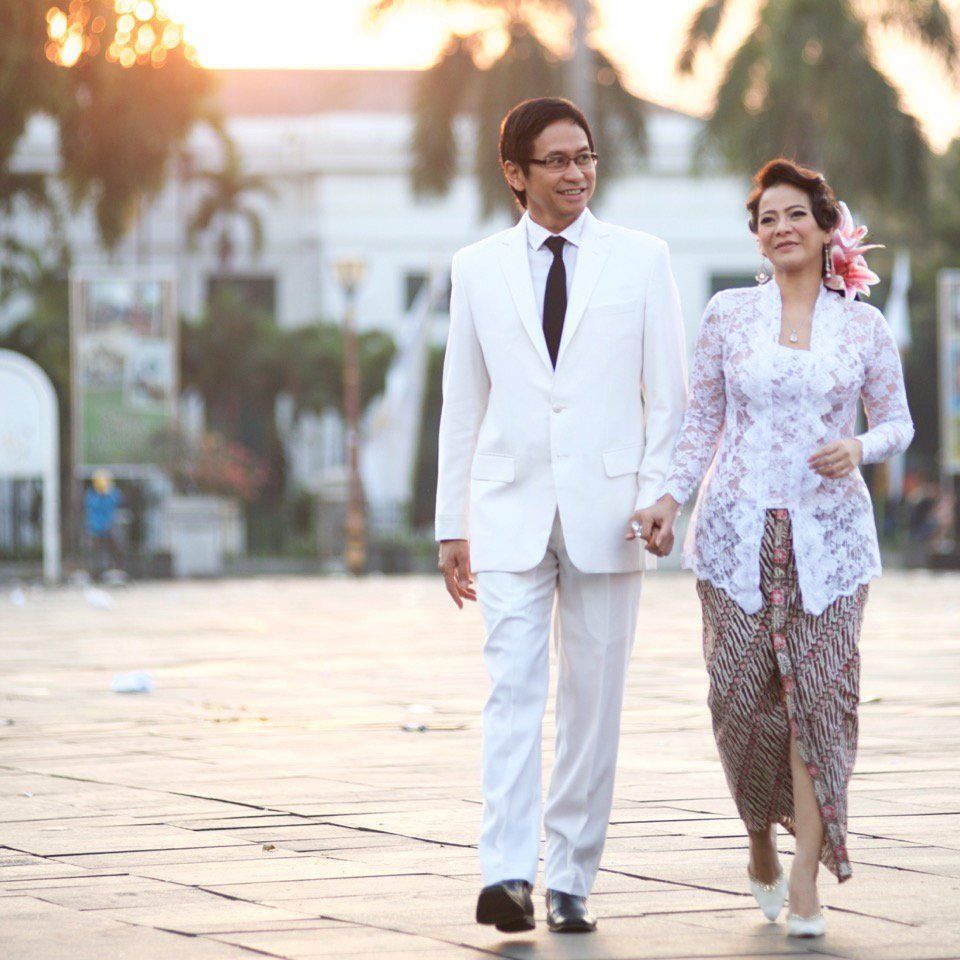 Kemesraan 7 Pasang Artis dengan Usia Pernikahan di Atas 20 Tahun