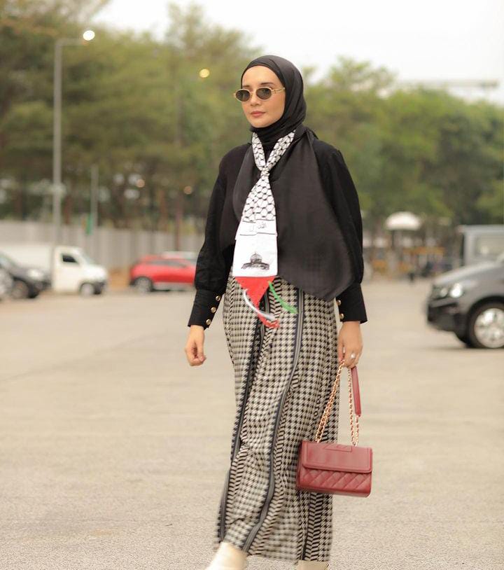 Cara 7 Artis Bela Palestina, Turun ke Jalan hingga Galang Dana