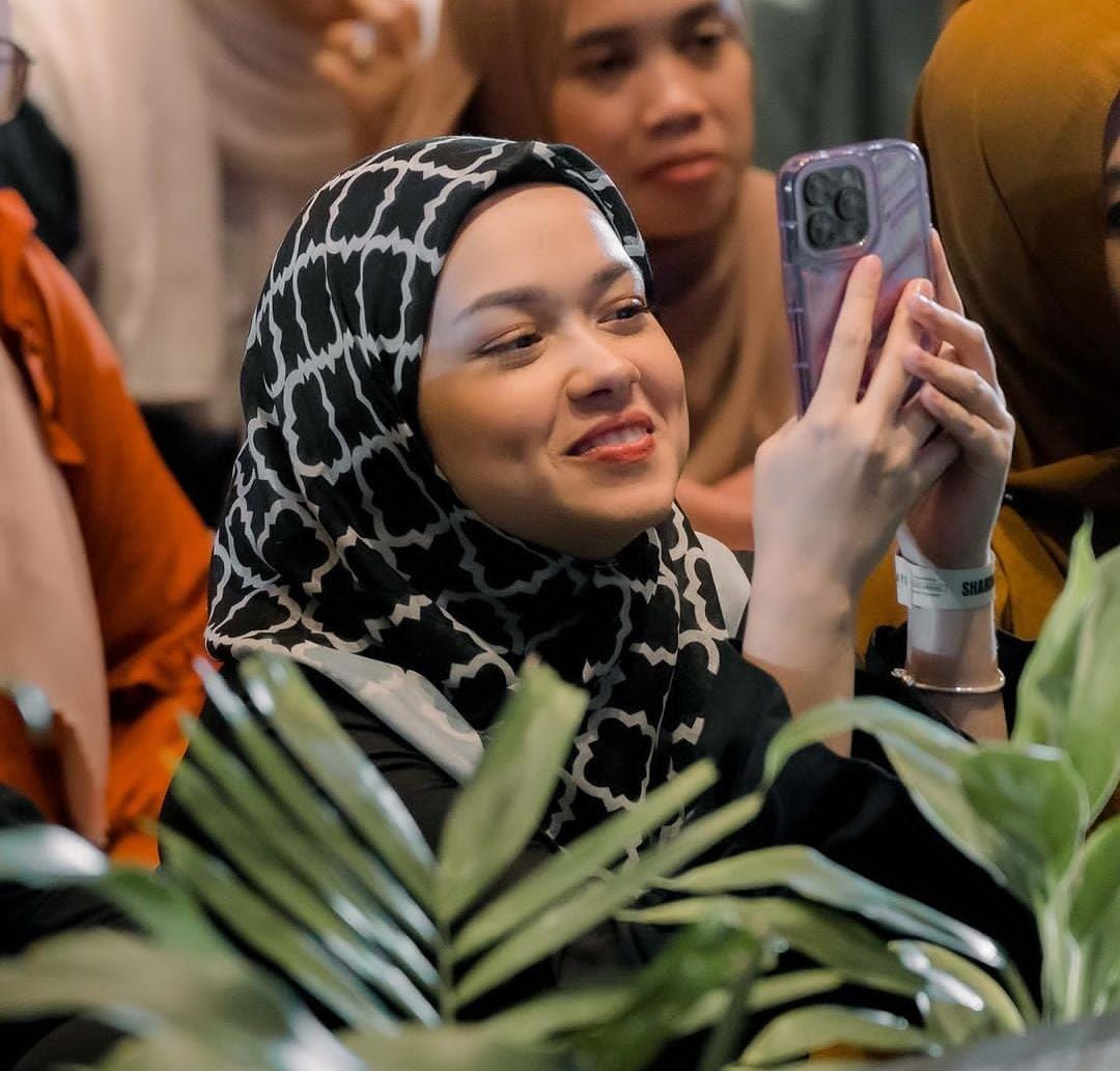 4 Artis Muda Ramai-Ramai Ikut Kajian Ustaz Hanan Attaki, Bikin Adem Lihatnya