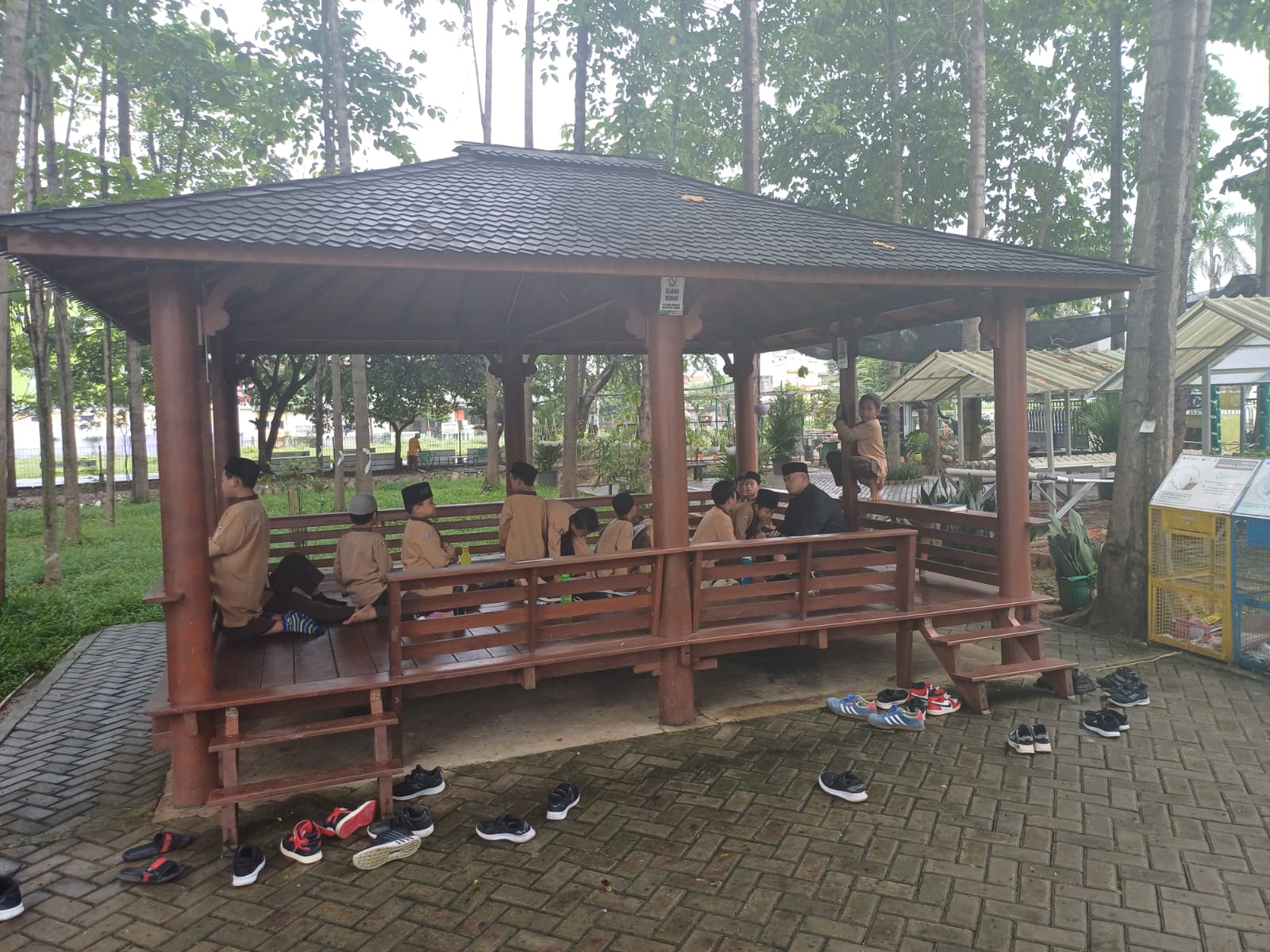 Ayo Ke Masjid Baitul Makmur, Beribadah Sekaligus Berwisata